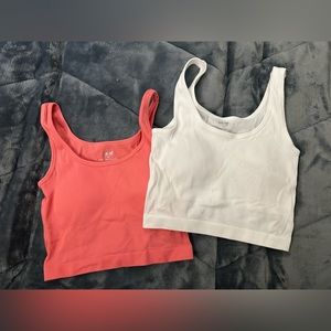 workout tanks